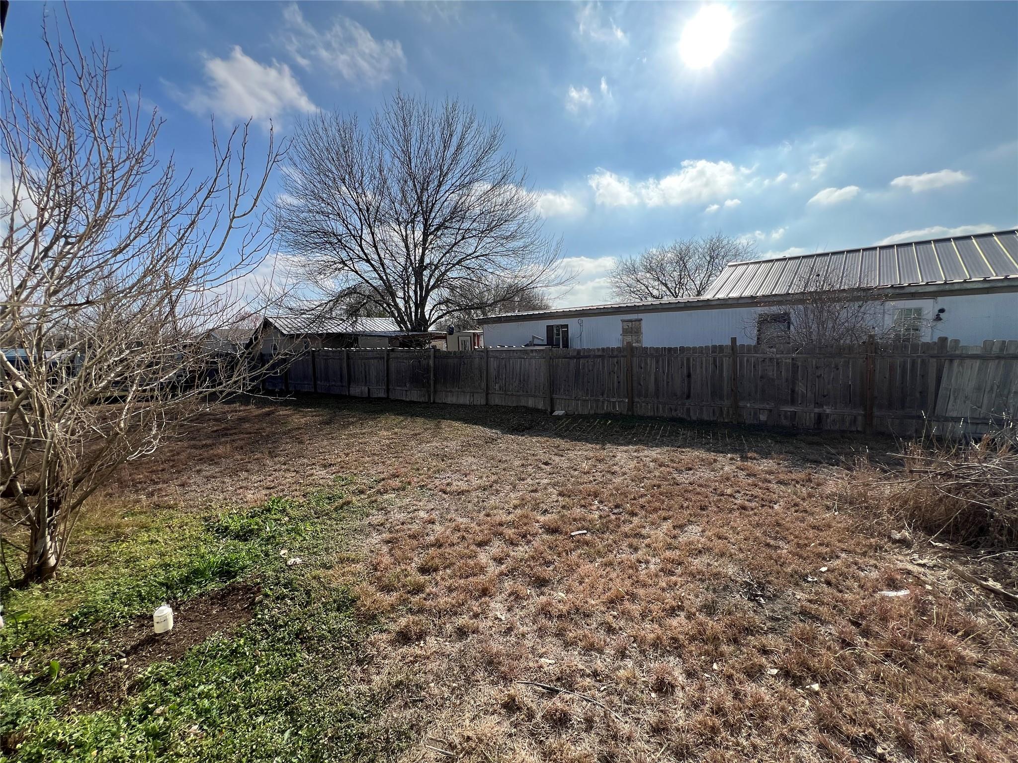 111 Mariah Dr, Kyle, TX 78640