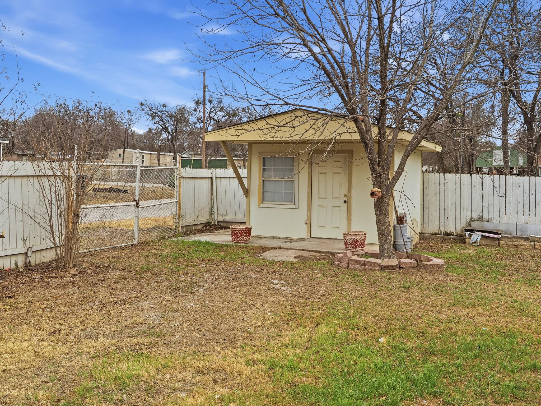139 Stony Mont Dr, Del Valle, TX 78617