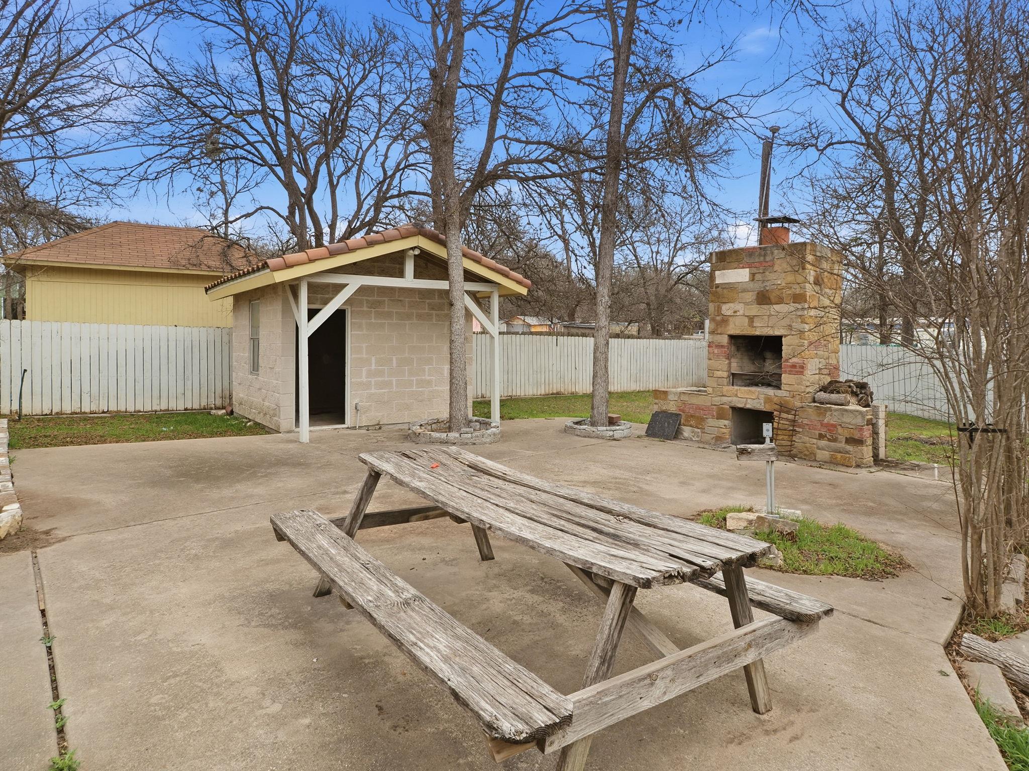 139 Stony Mont Dr, Del Valle, TX 78617