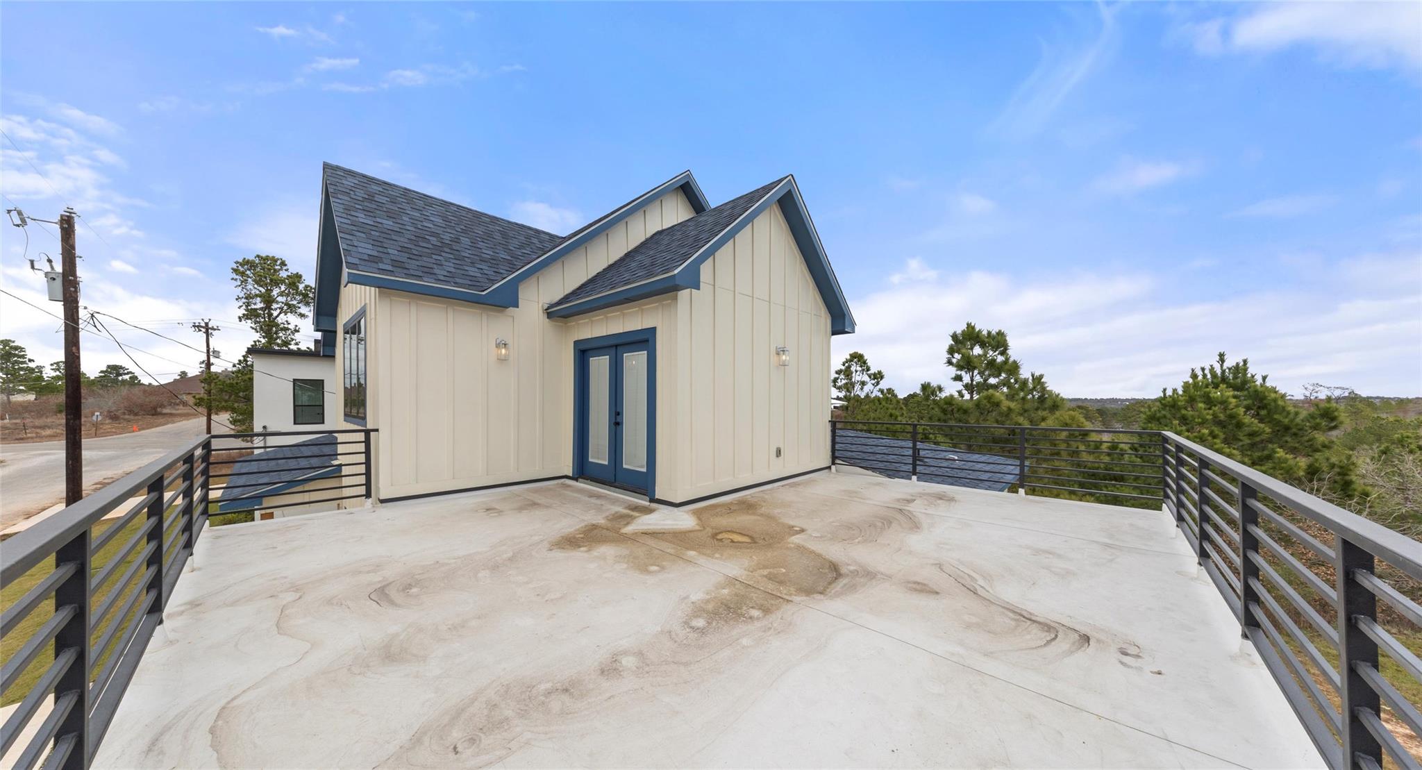 107 Onini Ct, Bastrop, TX 78602