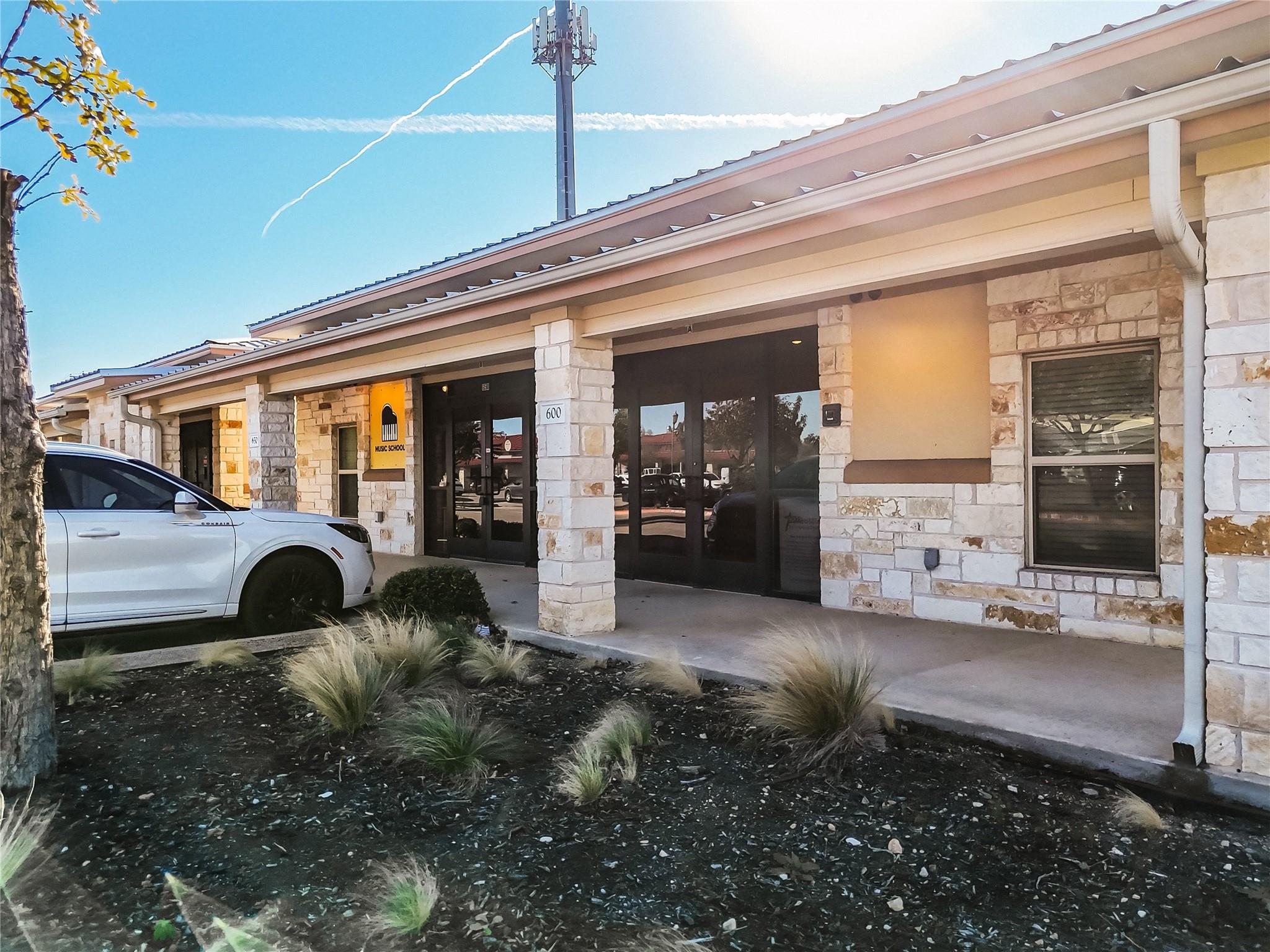 3001 Joe Dimaggio Blvd # 600A + 650B, Round Rock, TX 78665