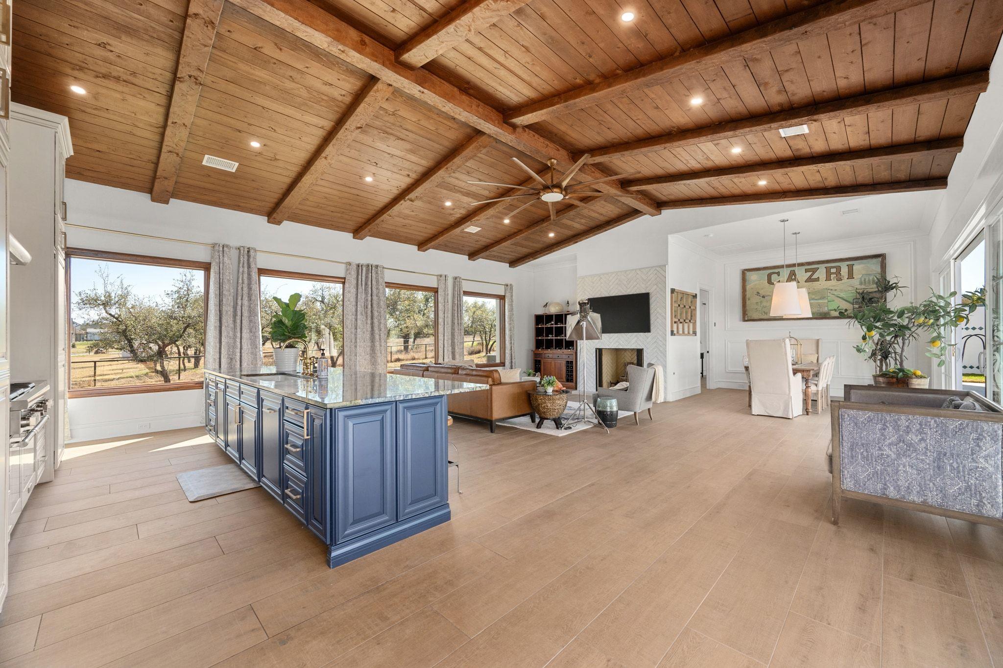 224 Esperanza Petal Pass, Liberty Hill, TX 78642