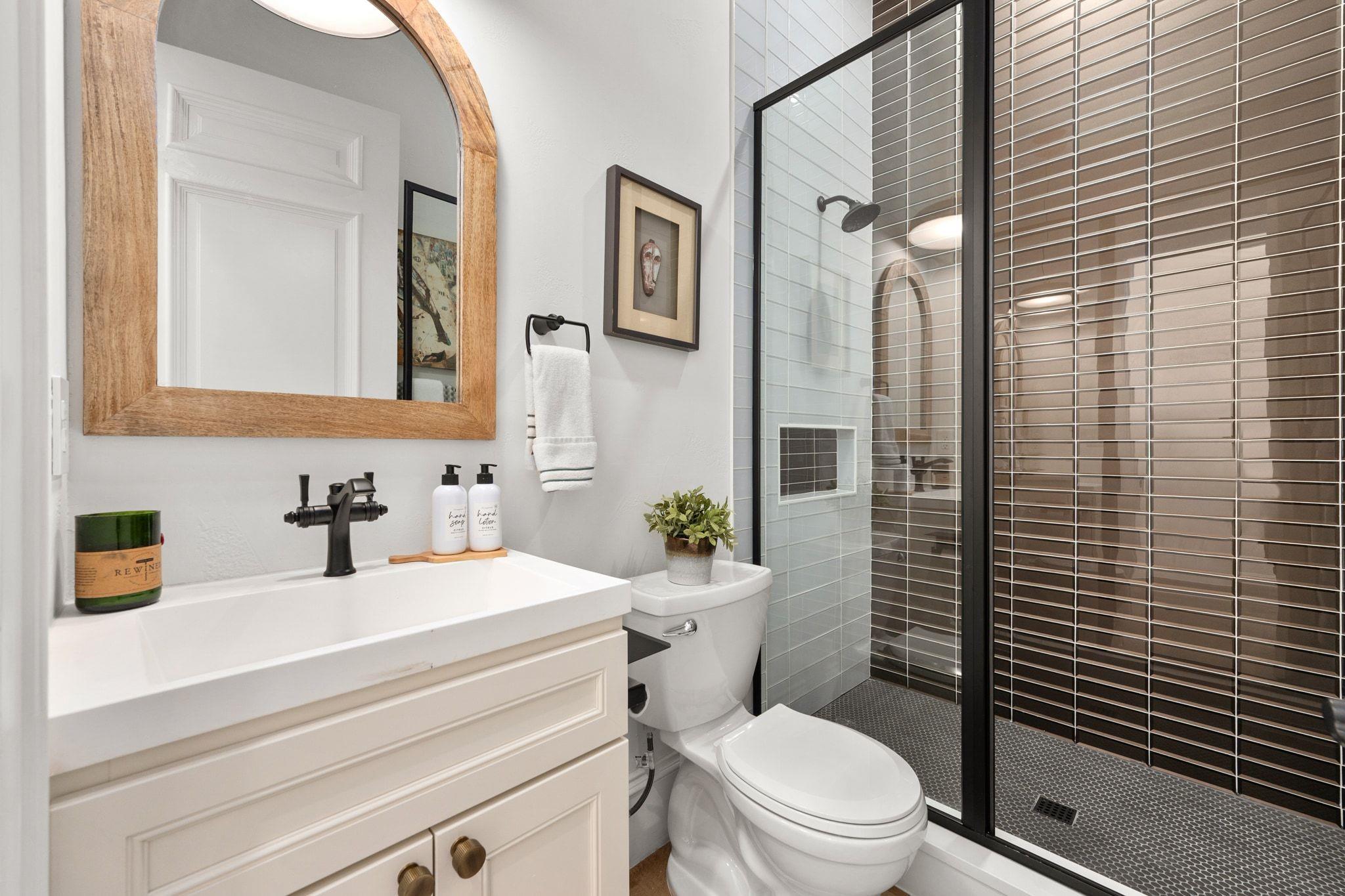 224 Esperanza Petal Pass, Liberty Hill, TX 78642