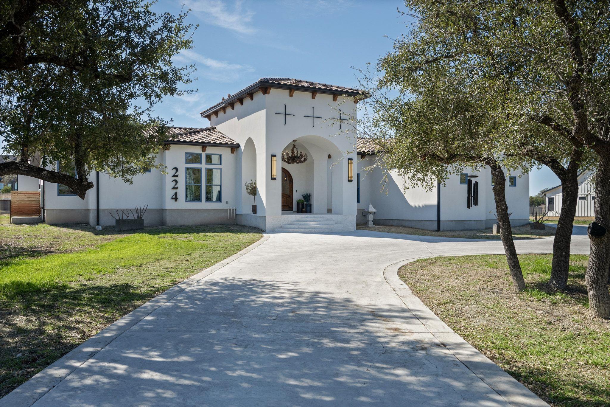 224 Esperanza Petal Pass, Liberty Hill, TX 78642