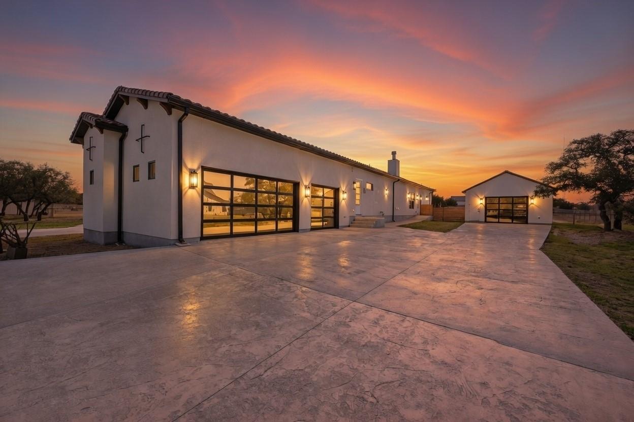 224 Esperanza Petal Pass, Liberty Hill, TX 78642