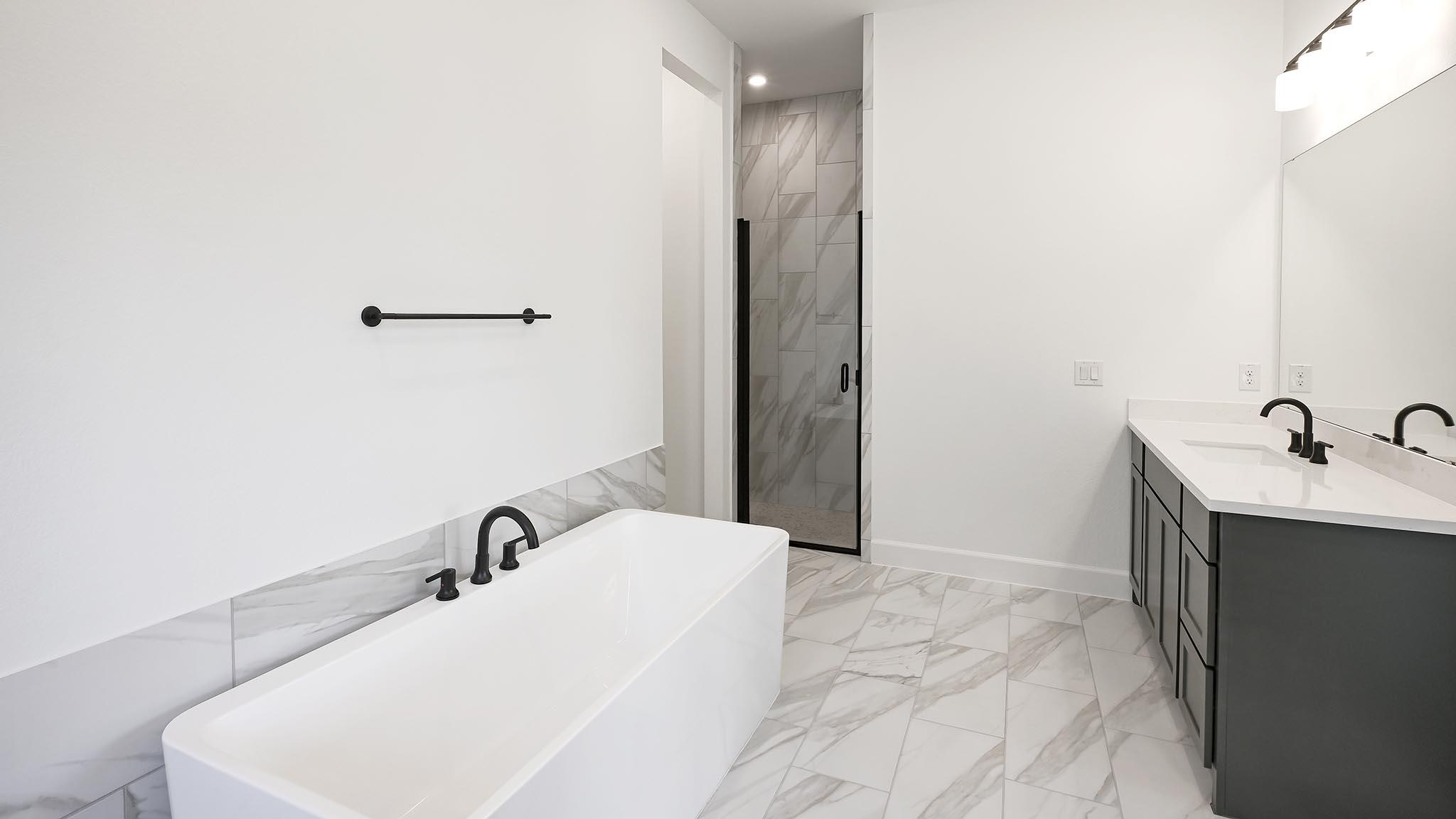 313 Foxfire Cv, Lockhart, TX 78644