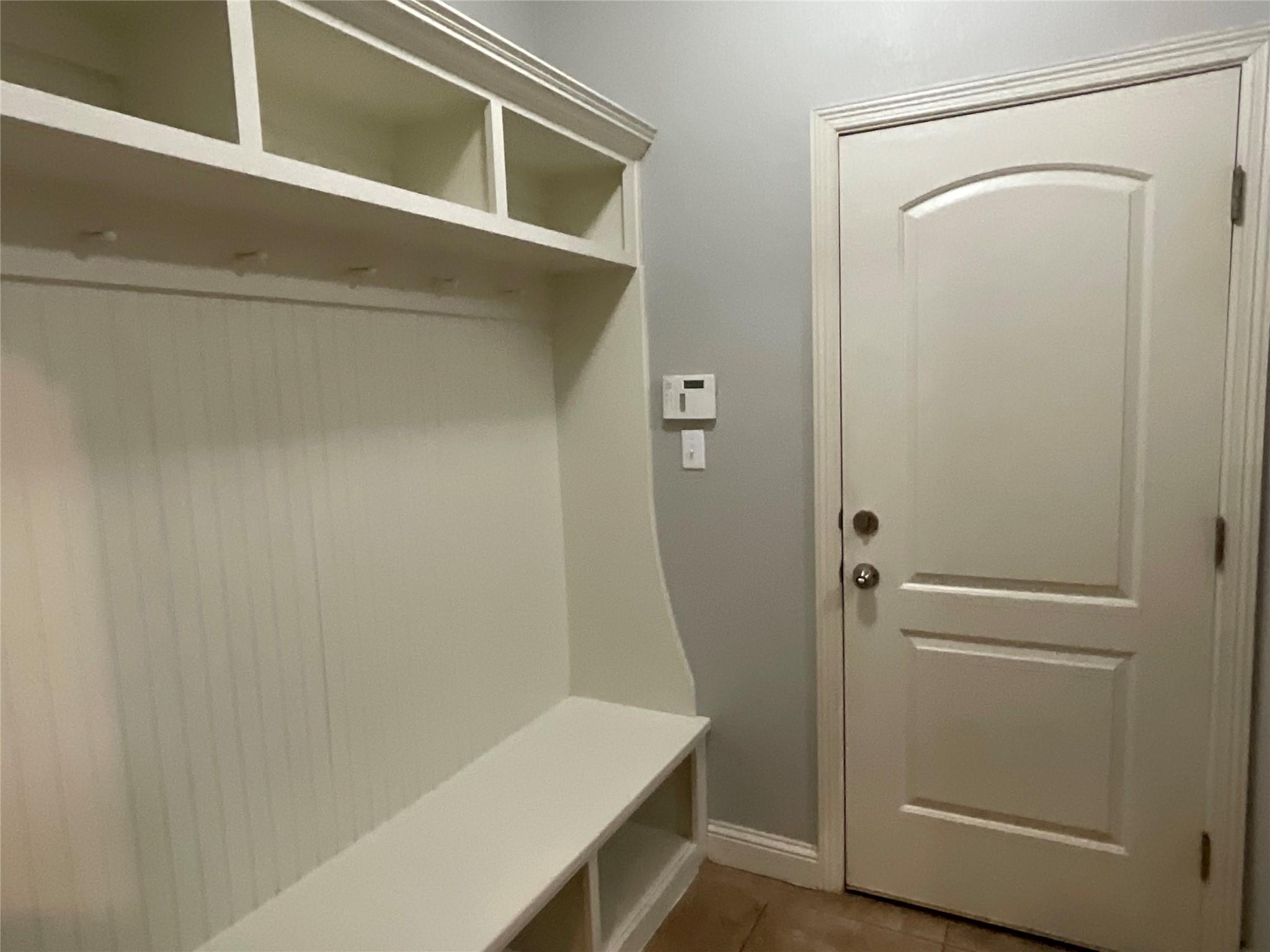 3928 Crest Ln, Round Rock, TX 78681