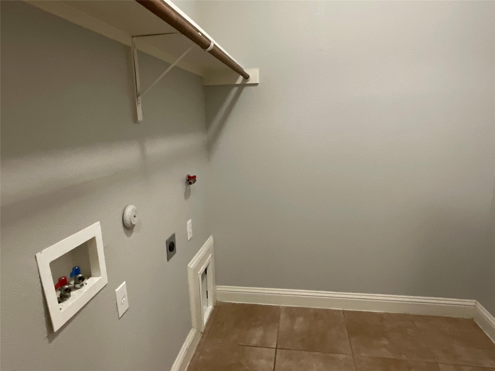 3928 Crest Ln, Round Rock, TX 78681