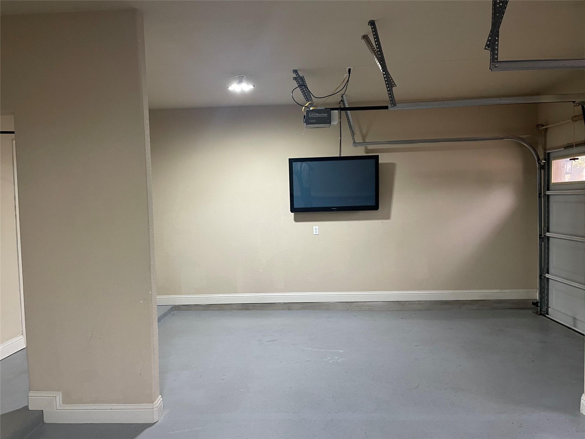 3928 Crest Ln, Round Rock, TX 78681