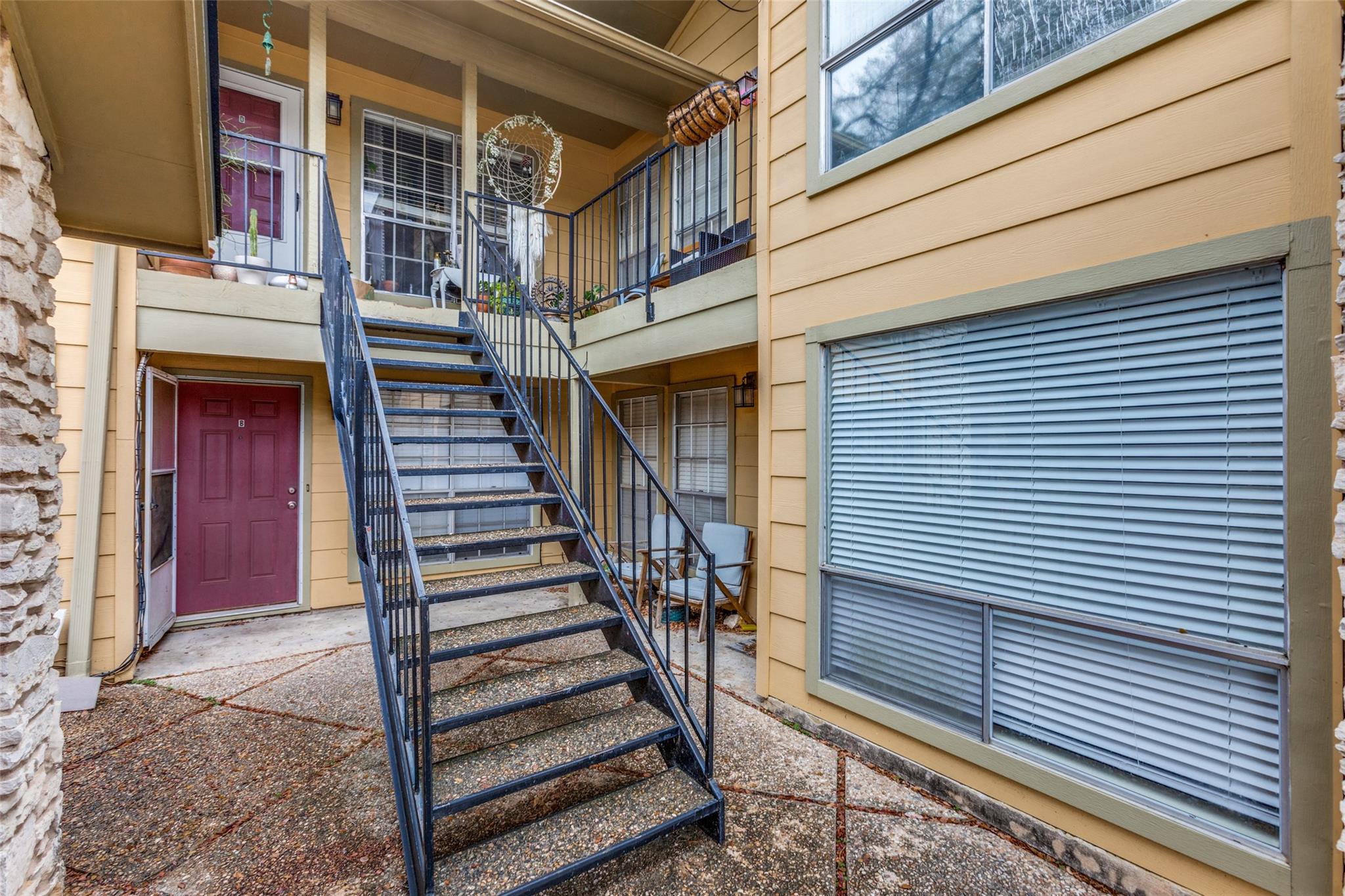 1212 Hollow Creek Dr # B, Austin, TX 78704