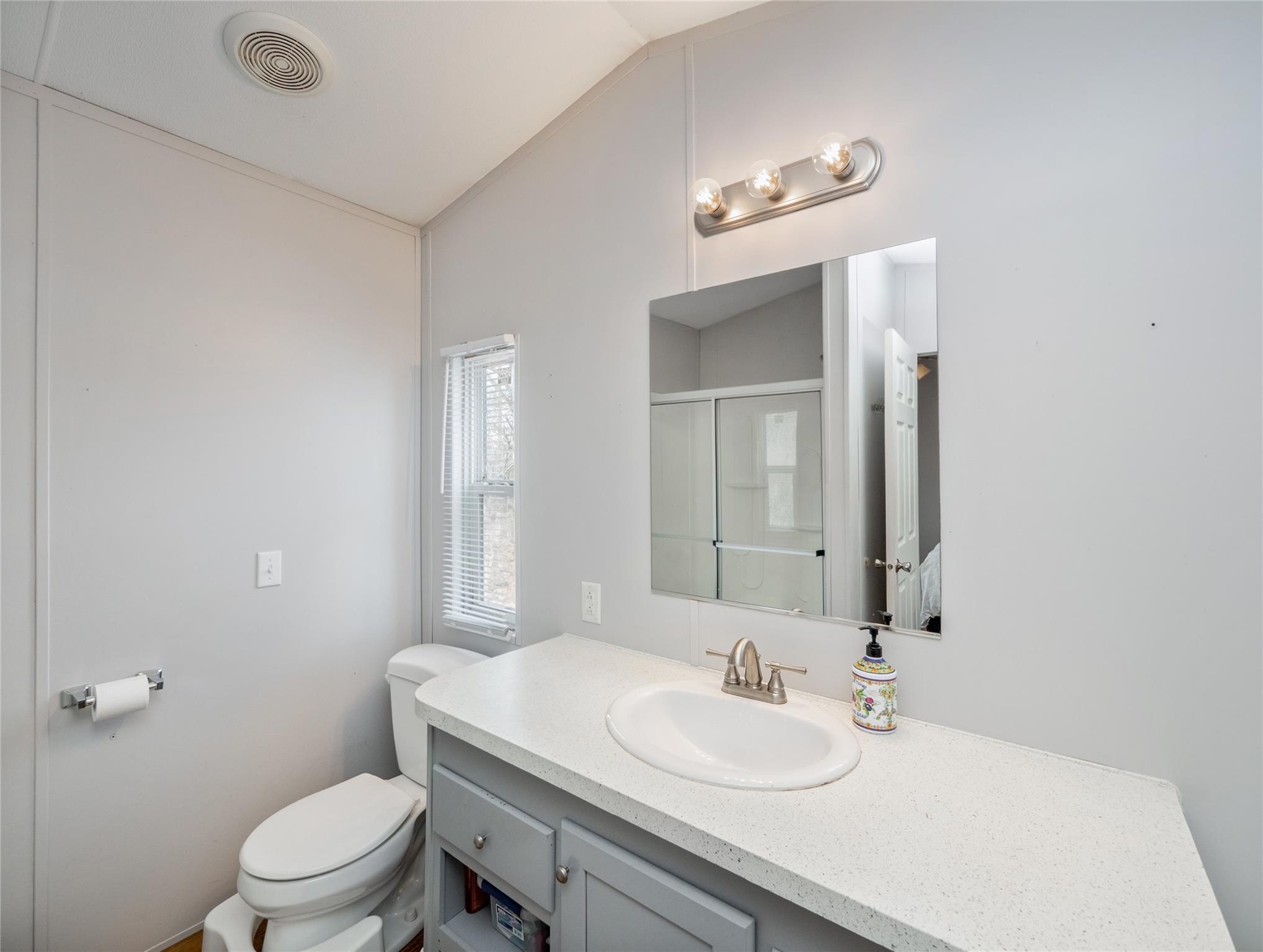 456 Saturn, Kingsland, TX 78639