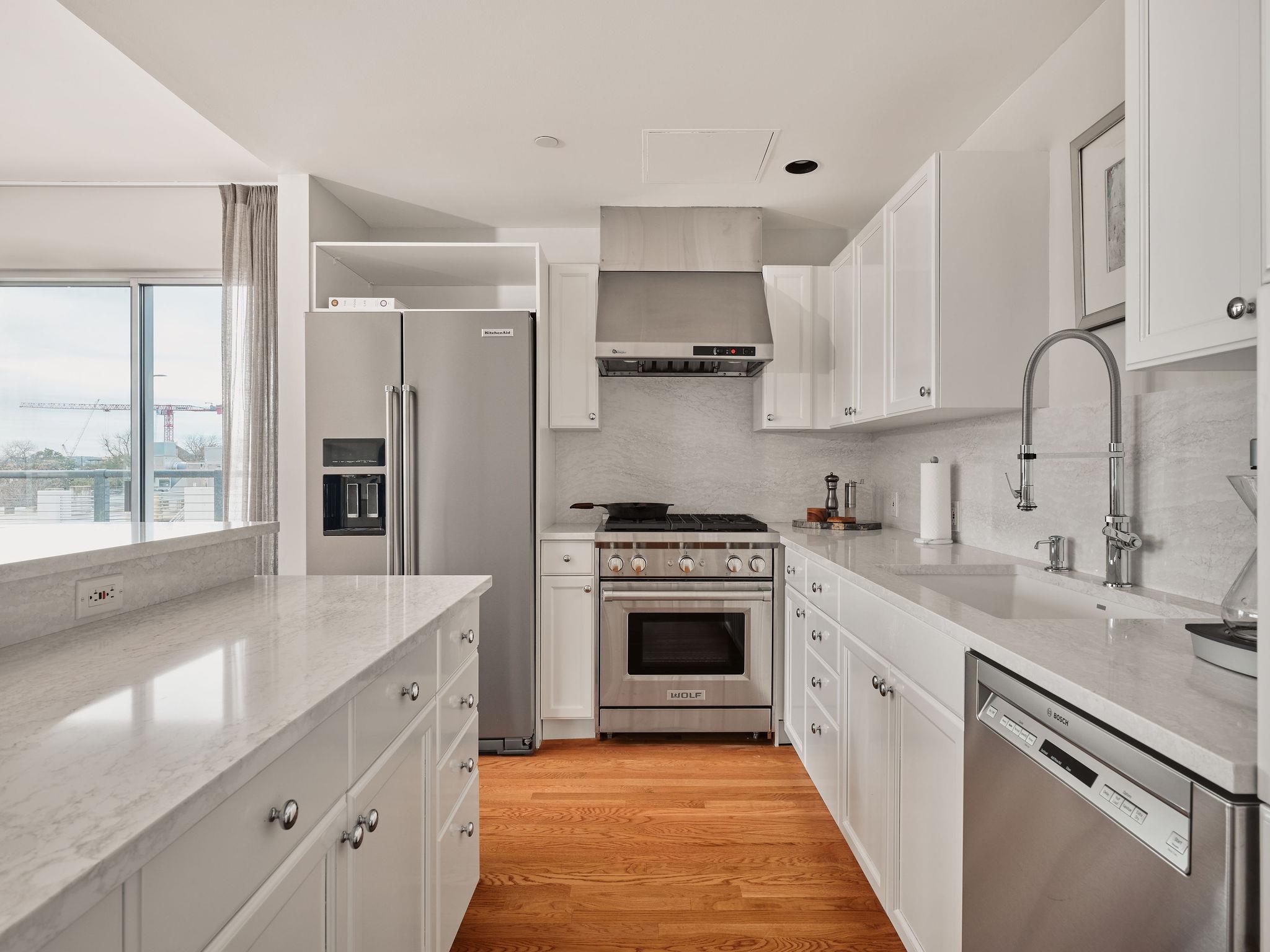 901 W 9th St # 706, Austin, TX 78703