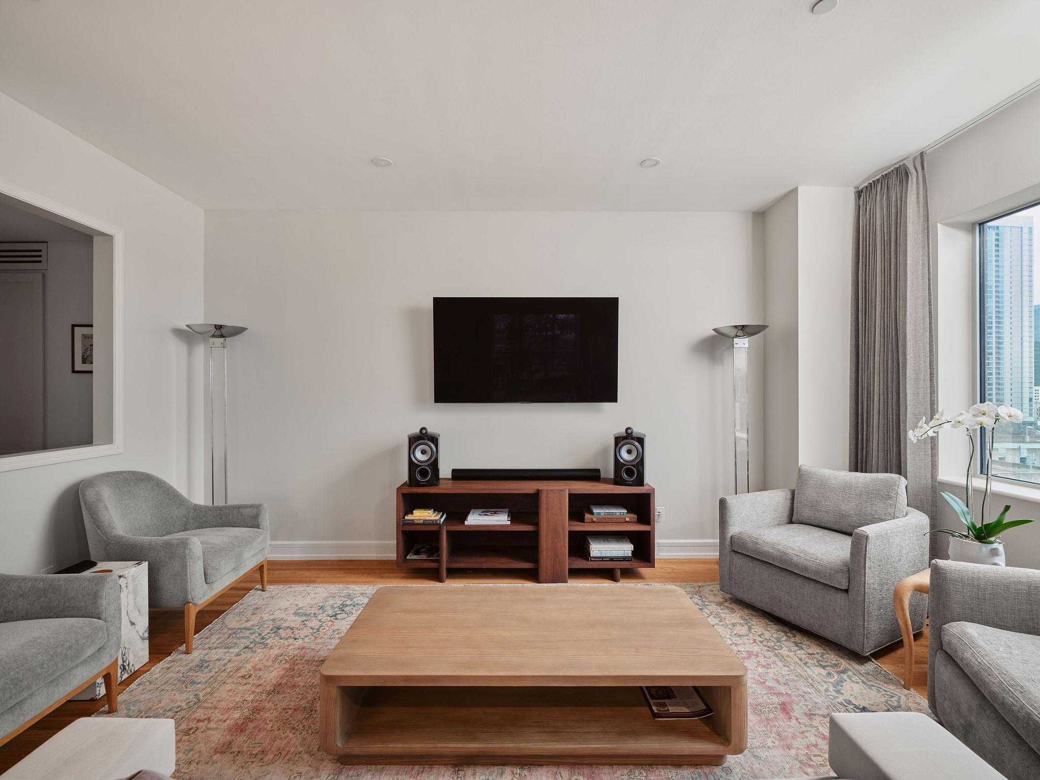 901 W 9th St # 706, Austin, TX 78703