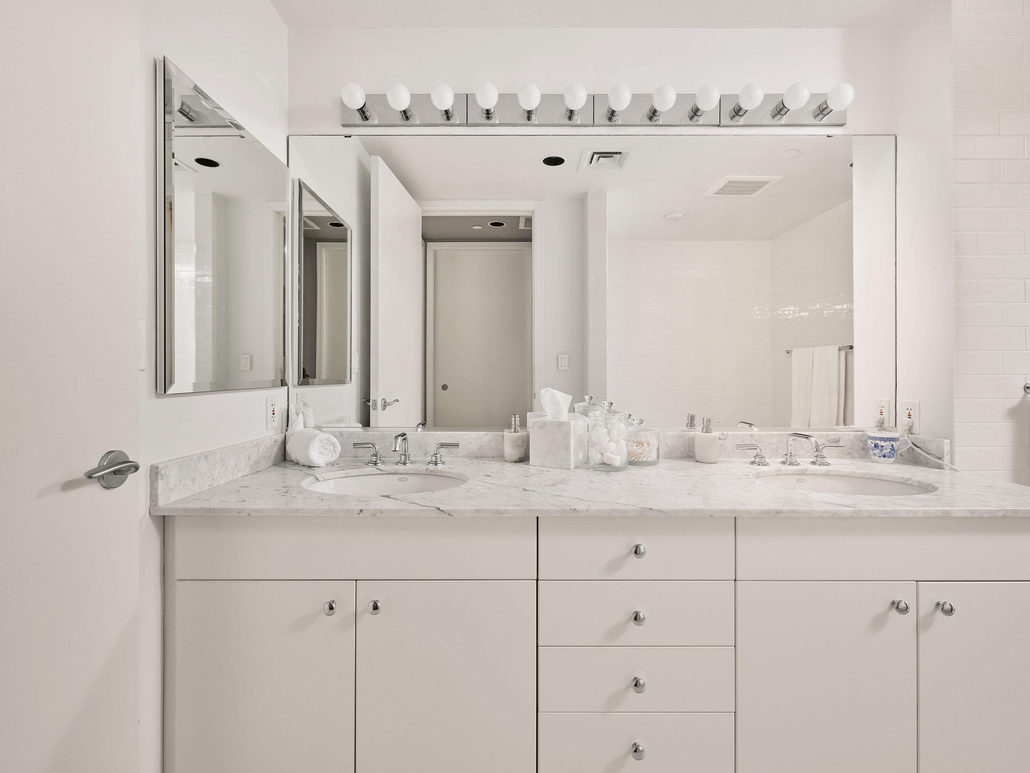 901 W 9th St # 706, Austin, TX 78703