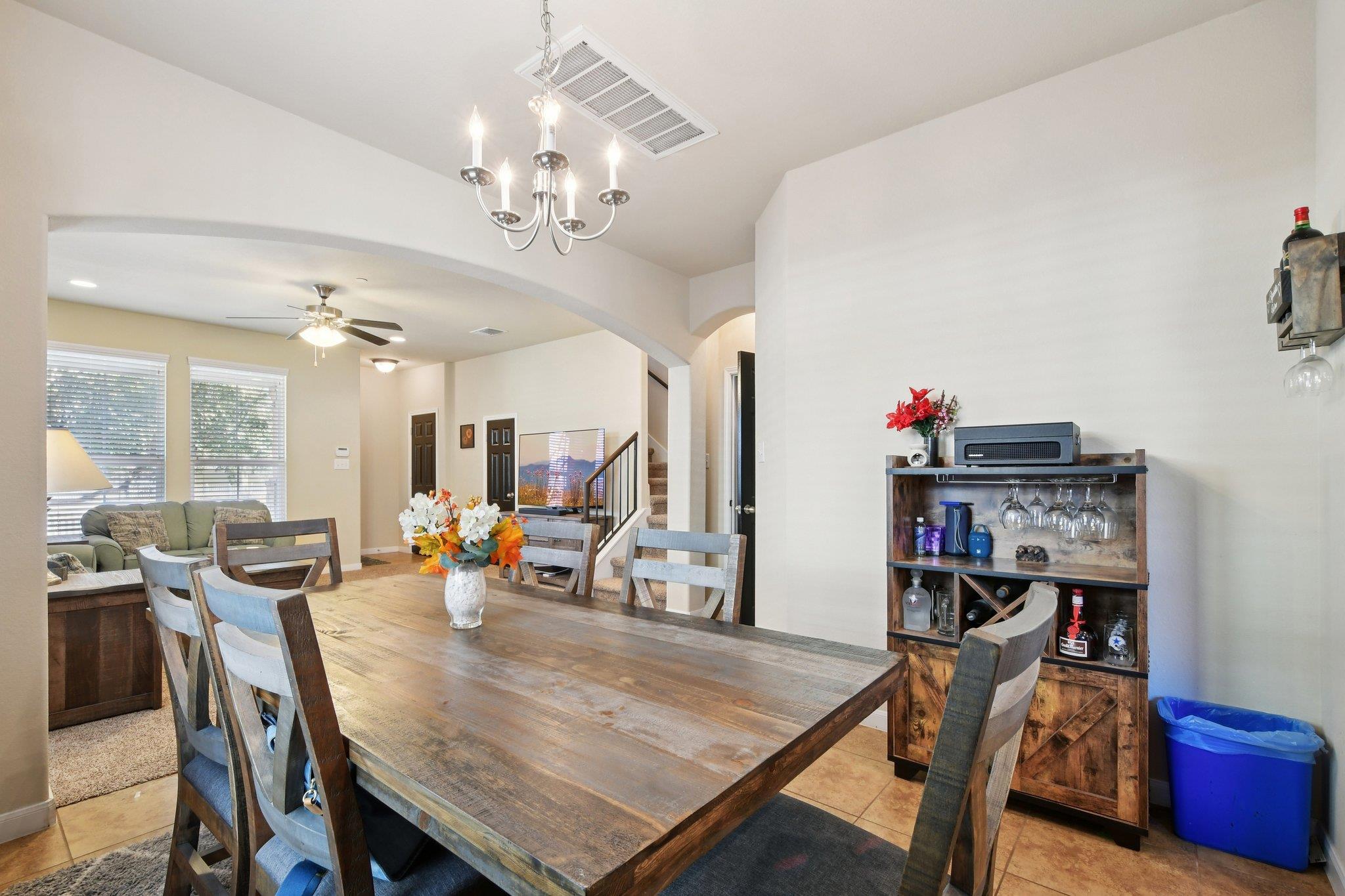 616 Lookout Tree Ln, Round Rock, TX 78664