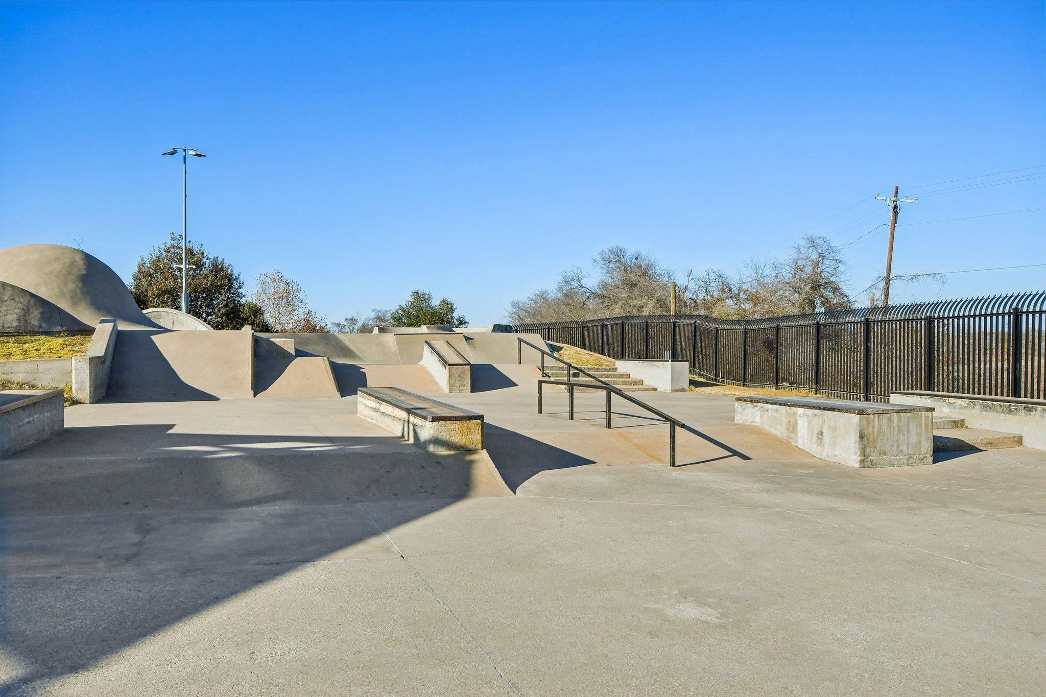 616 Lookout Tree Ln, Round Rock, TX 78664