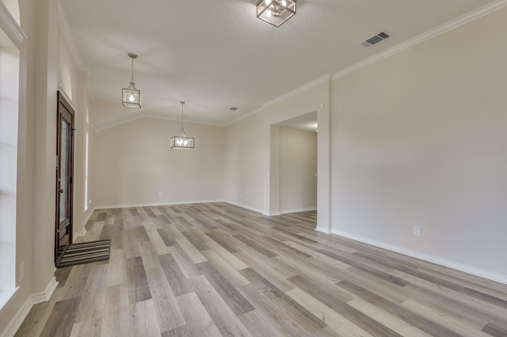 6613 Bramber Ln, Austin, TX 78754