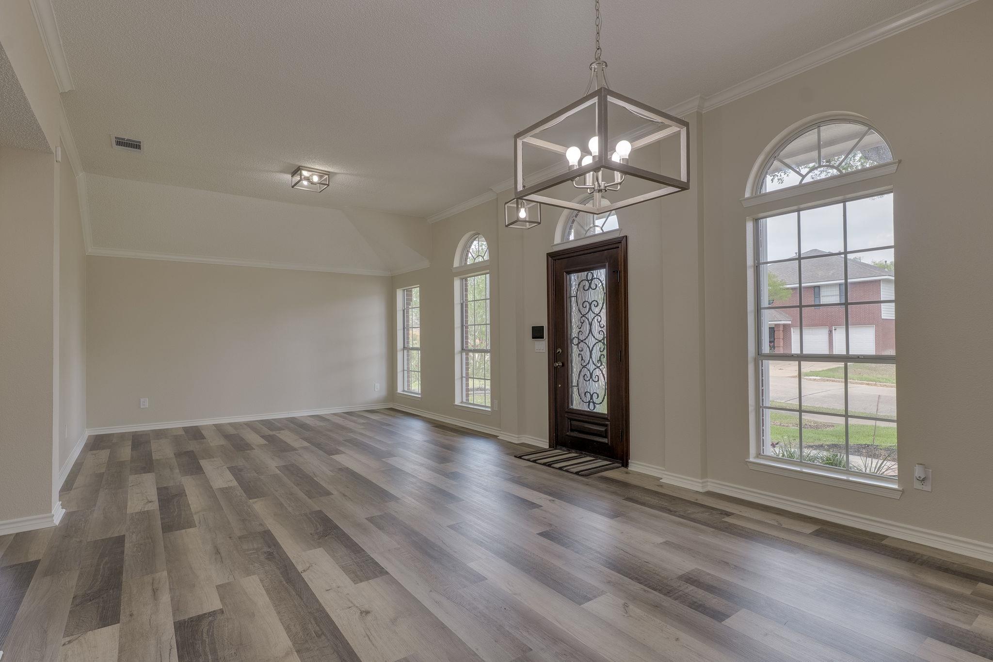 6613 Bramber Ln, Austin, TX 78754