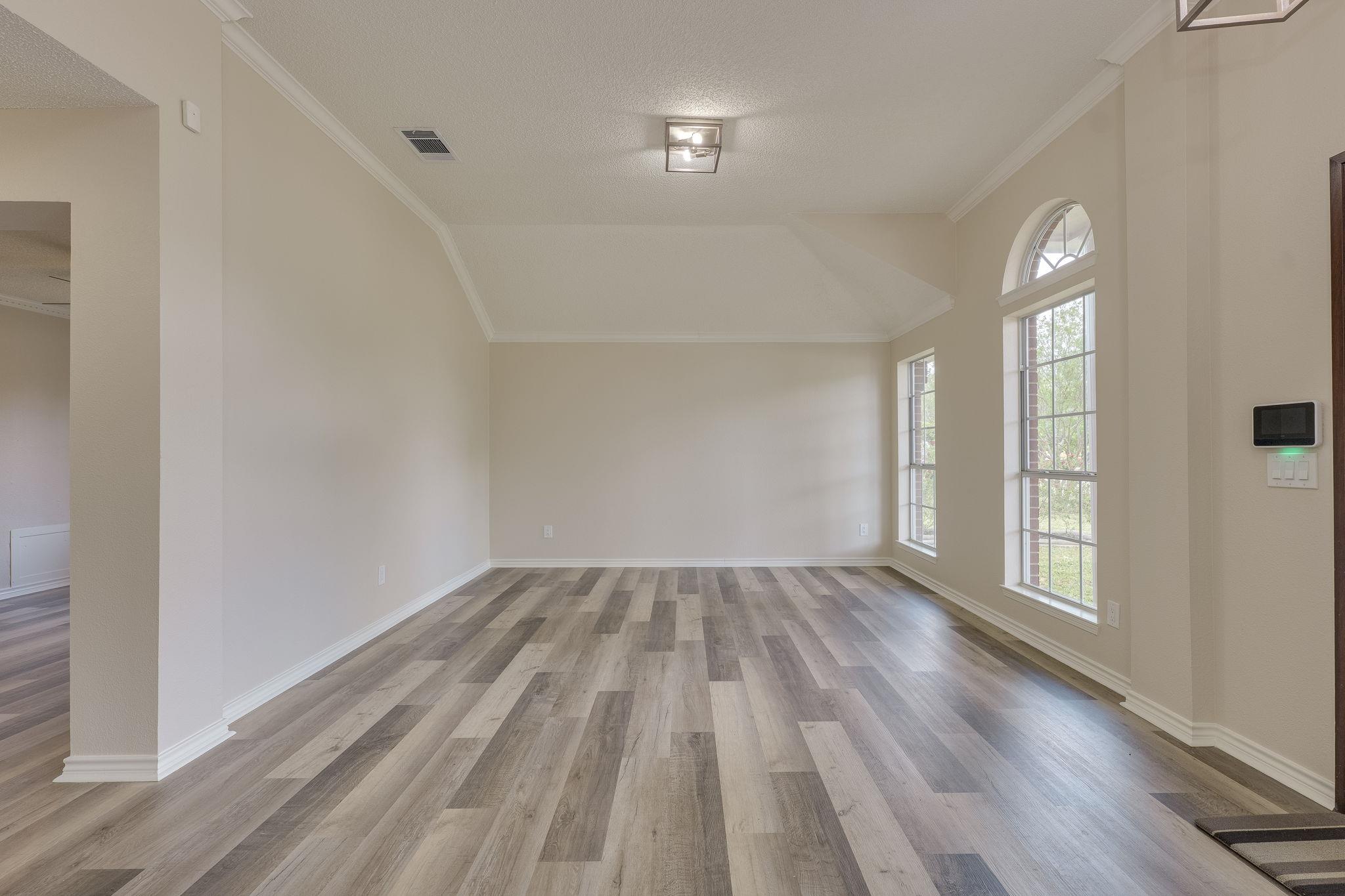 6613 Bramber Ln, Austin, TX 78754