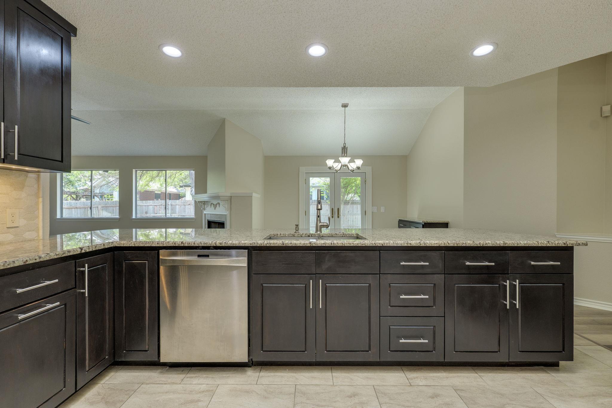 6613 Bramber Ln, Austin, TX 78754