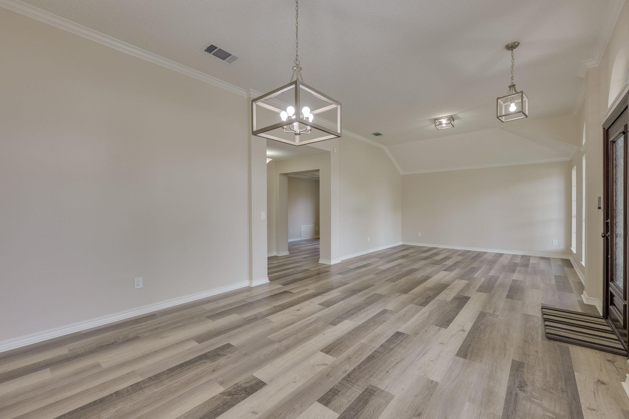 6613 Bramber Ln, Austin, TX 78754