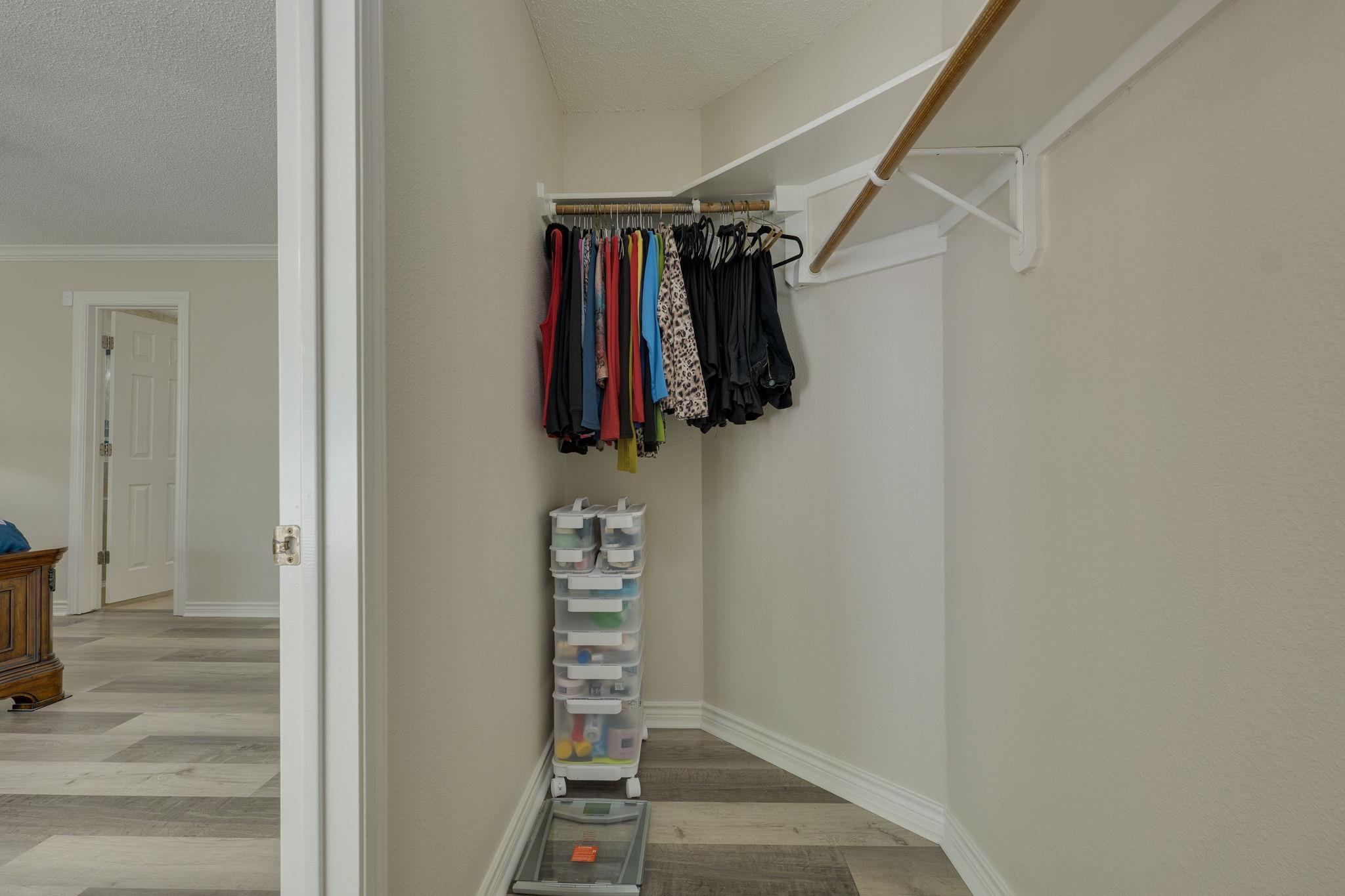 6613 Bramber Ln, Austin, TX 78754