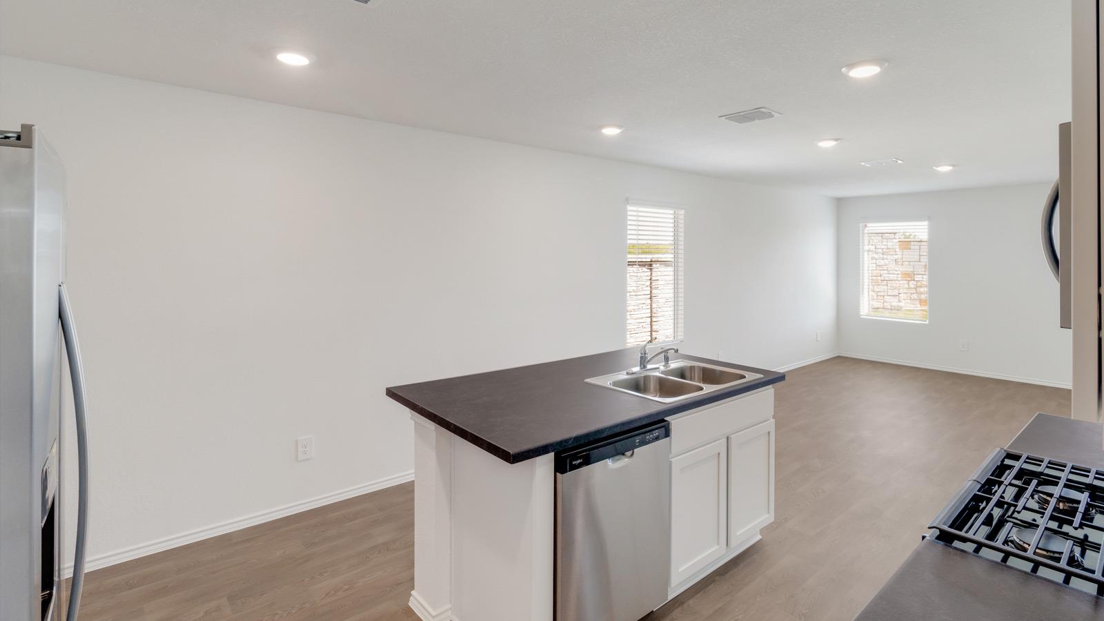 118 Schuenemann Way, Uhland, TX 78640