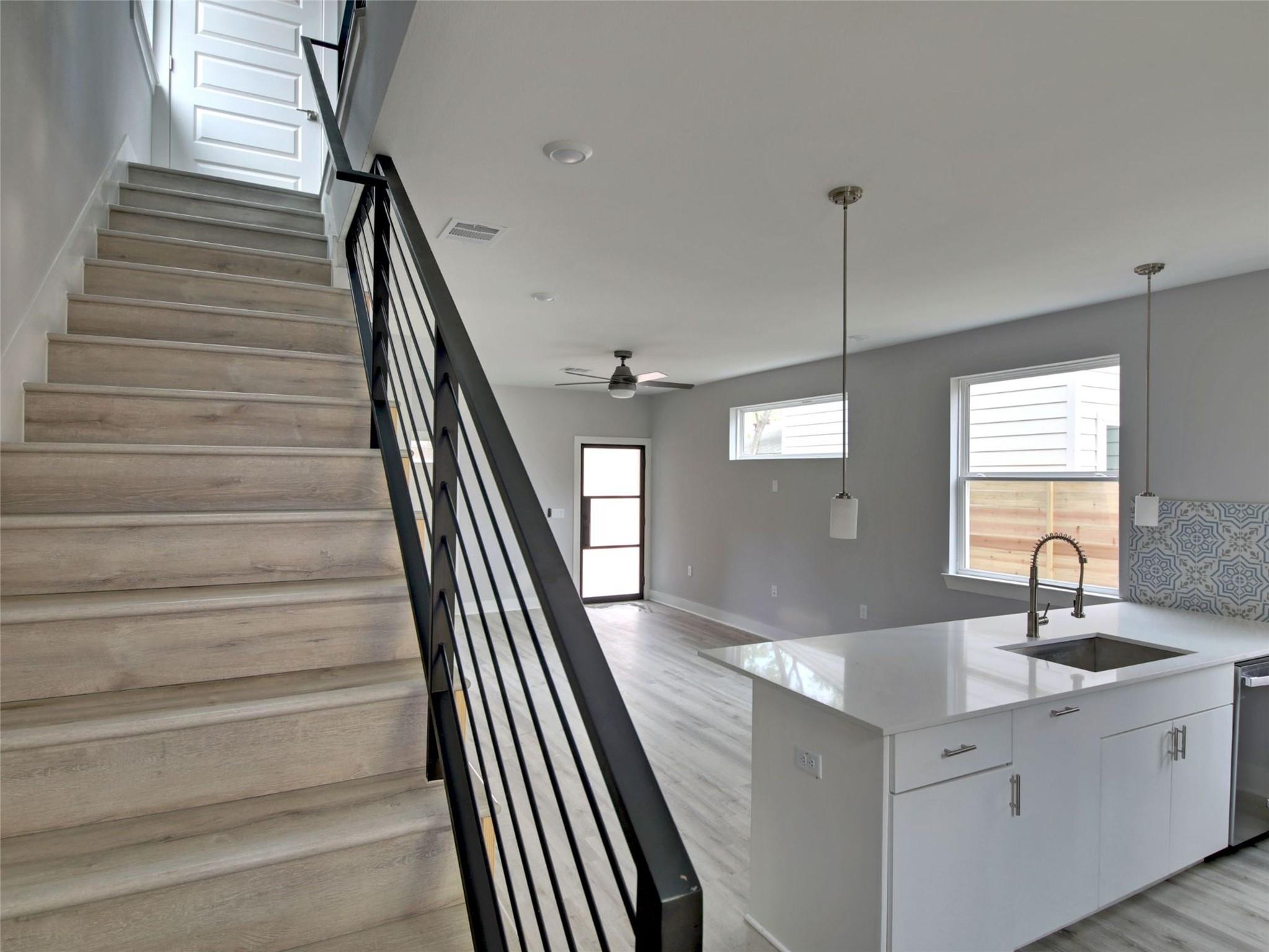 6111 Carnation Ter # 2, Austin, TX 78741