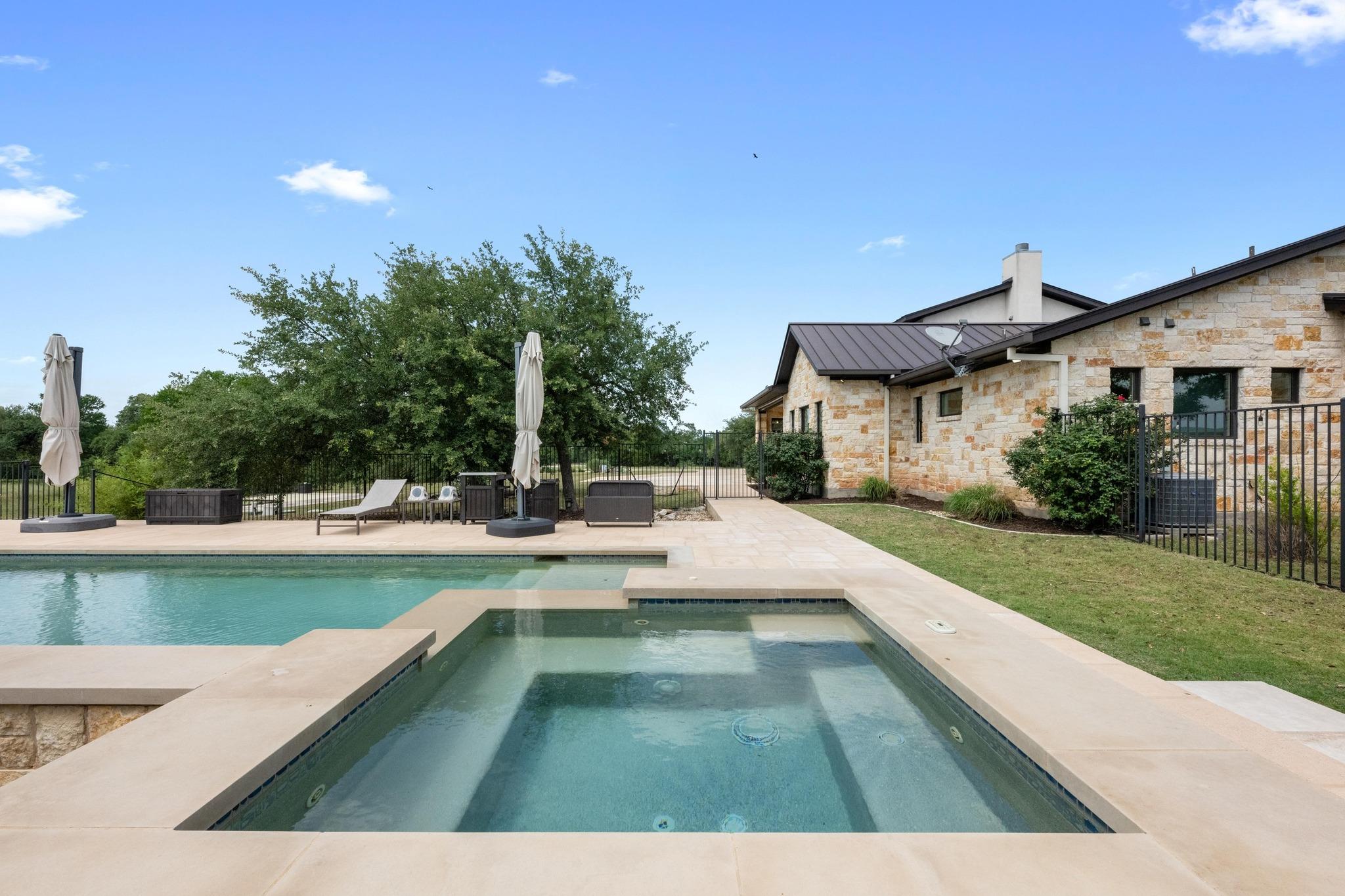 3400 Tuscany Dr, Driftwood, TX 78619