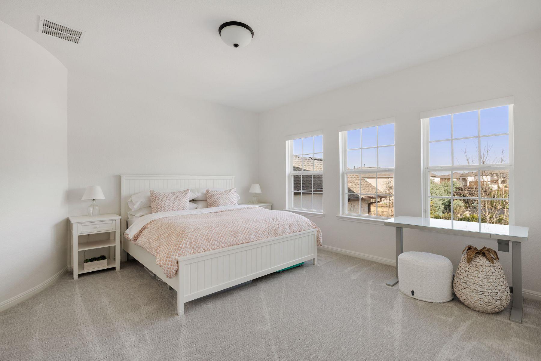 4236 Starry Night Dr, Leander, TX 78641