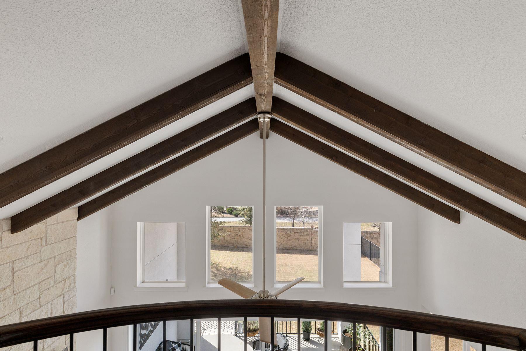 4236 Starry Night Dr, Leander, TX 78641