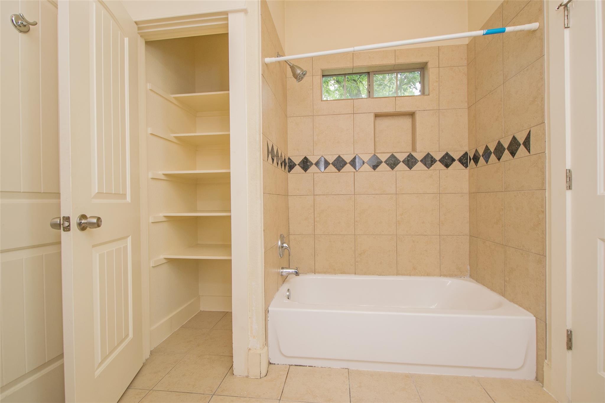 5405 Avenue H # A, Austin, TX 78751