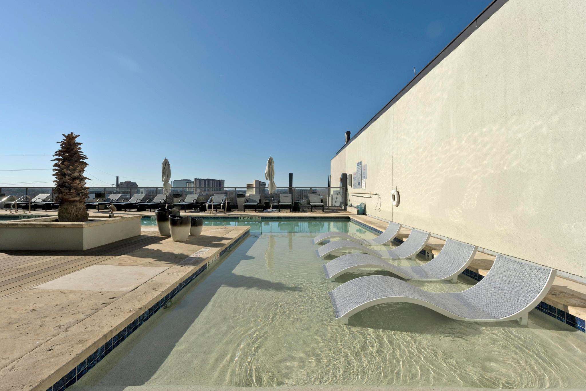 603 Davis St # 1002, Austin, TX 78701