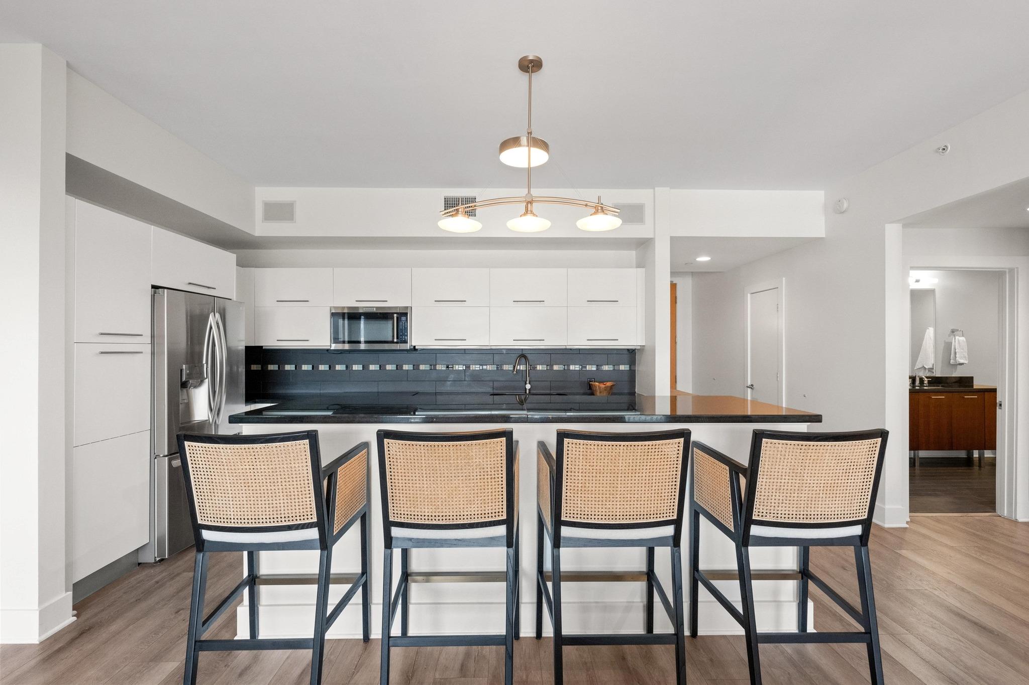 603 Davis St # 1002, Austin, TX 78701