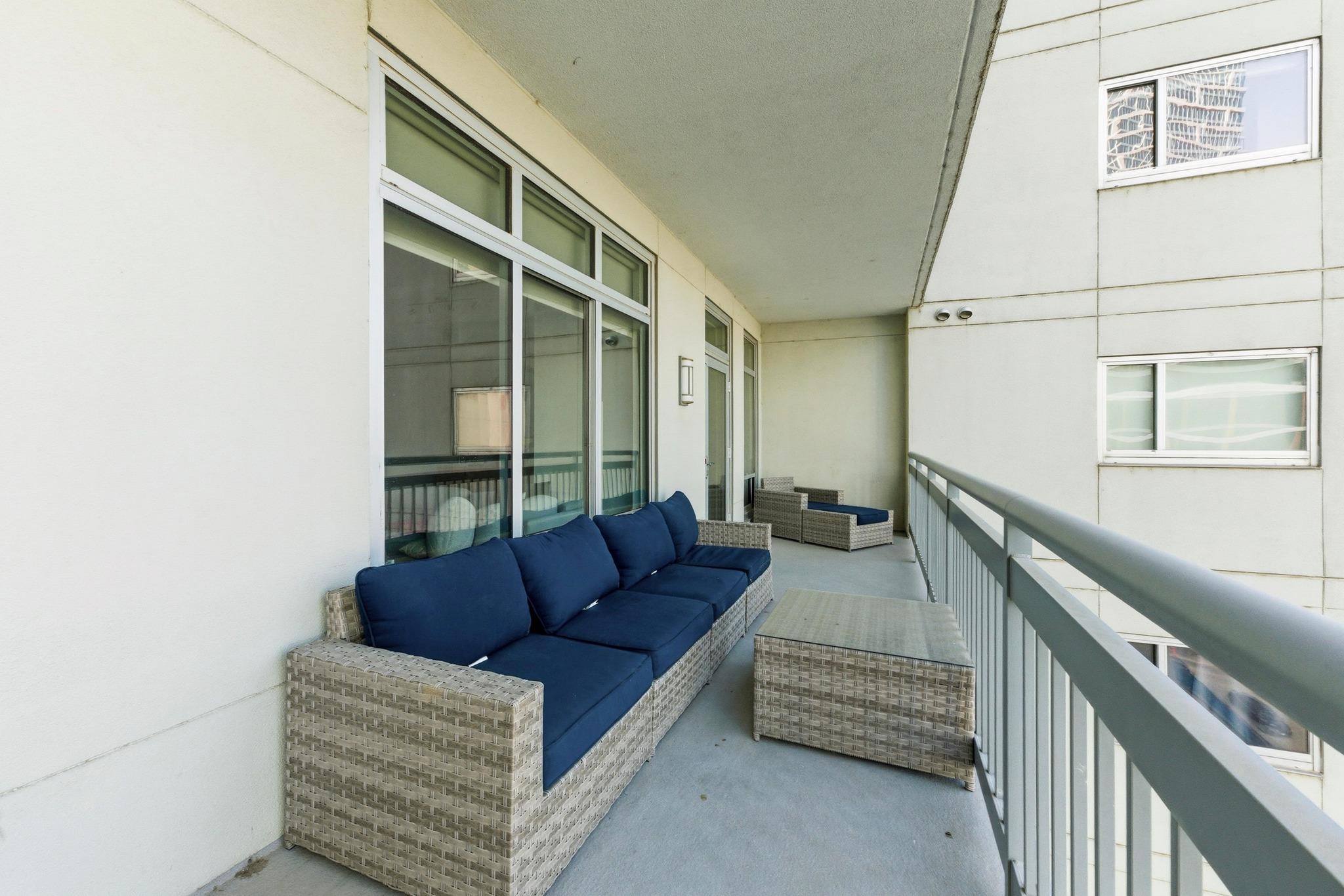 603 Davis St # 1002, Austin, TX 78701