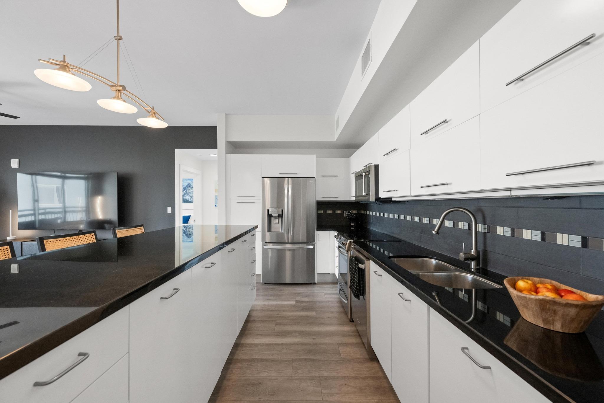 603 Davis St # 1002, Austin, TX 78701