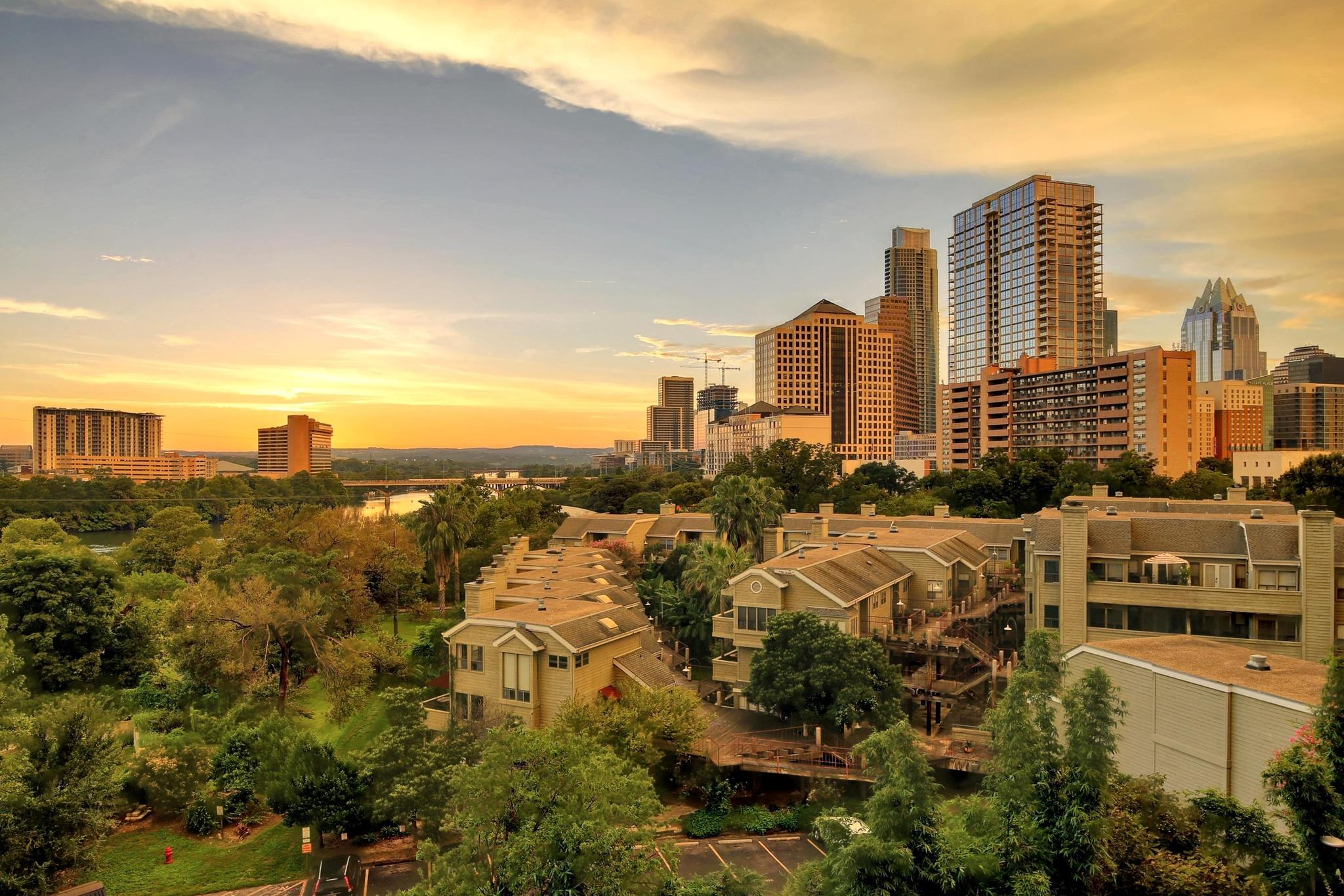 603 Davis St # 1002, Austin, TX 78701