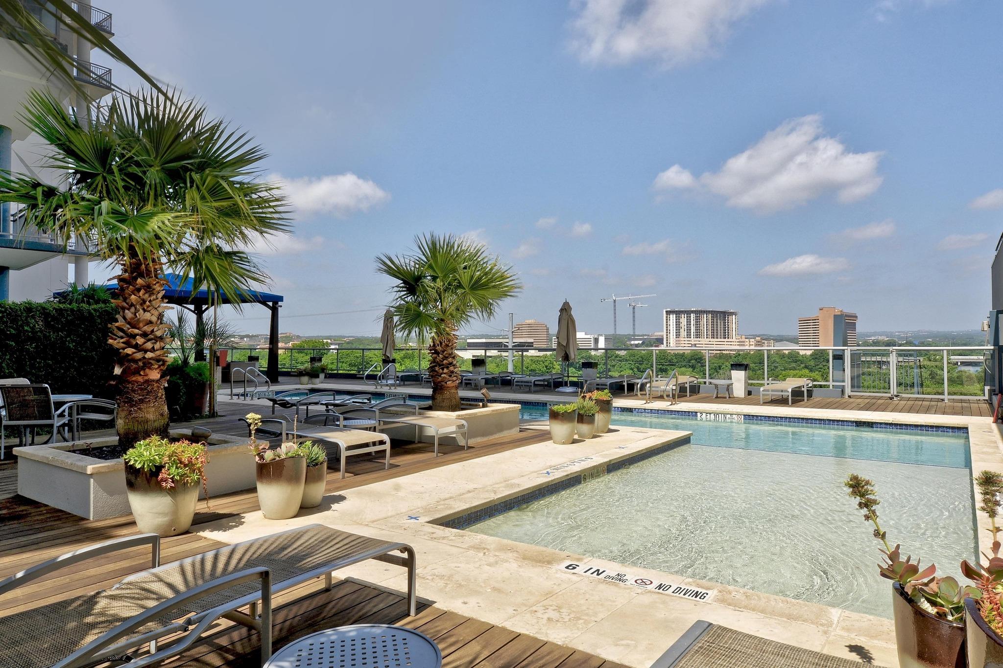 603 Davis St # 1002, Austin, TX 78701