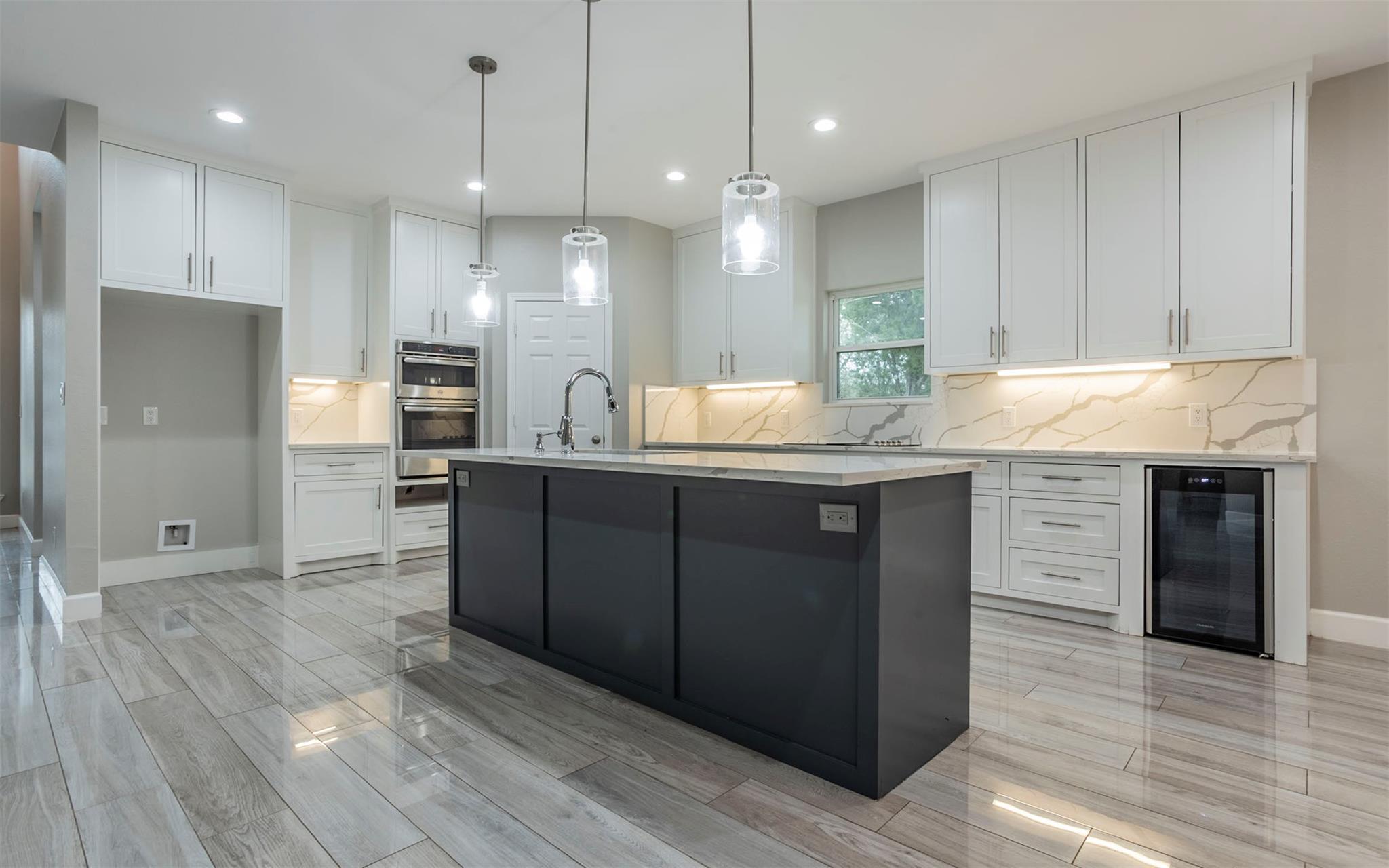 2718 Leslie Ln, San Marcos, TX 78666