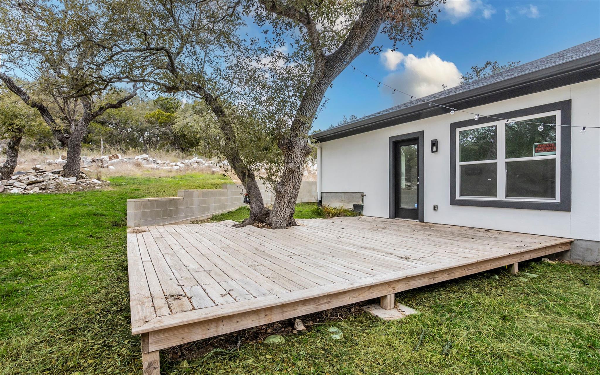 2718 Leslie Ln, San Marcos, TX 78666