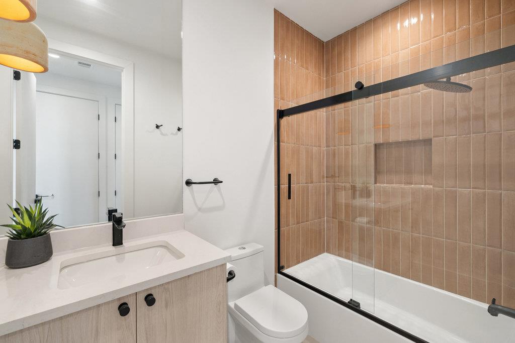 4707 Reyes St # 2, Austin, TX 78721