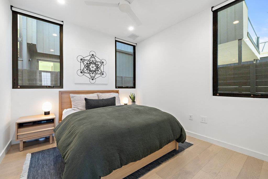 4707 Reyes St # 2, Austin, TX 78721