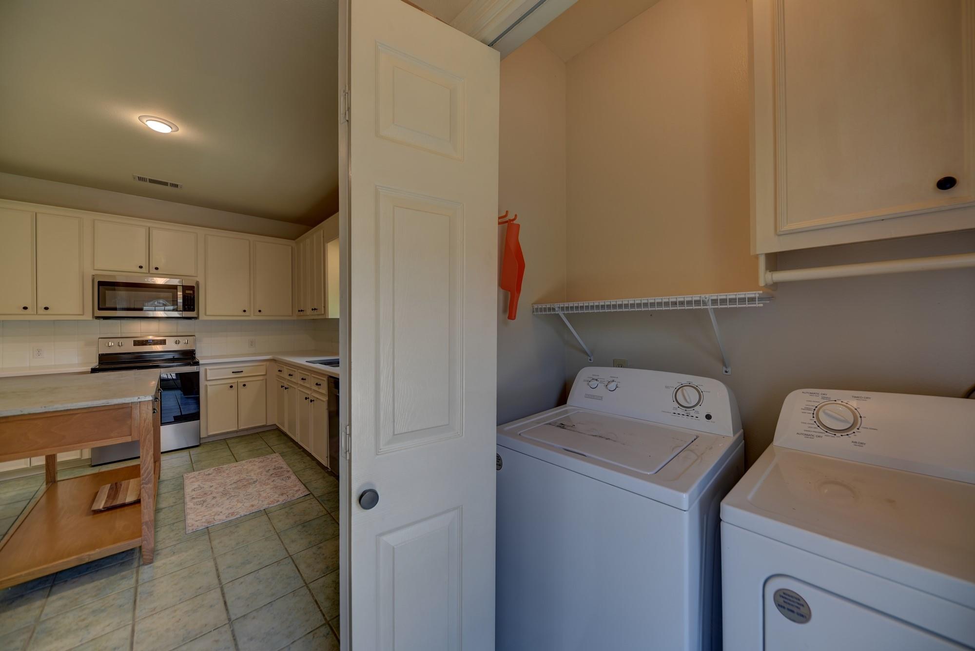 2416 Stone Hollow Dr, Brenham, TX 77833