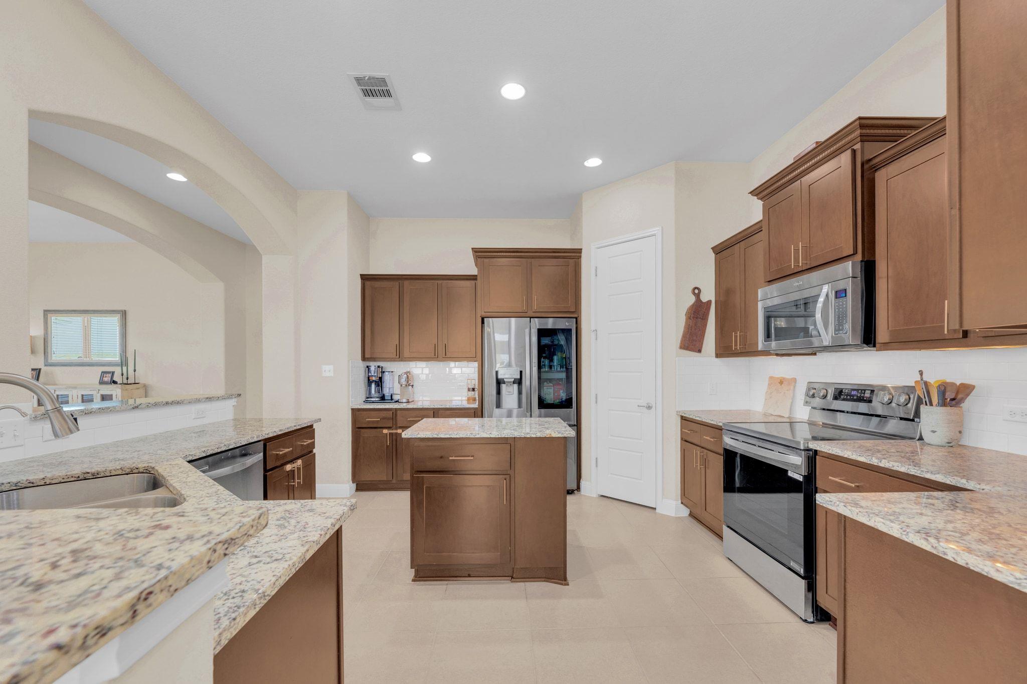 712 Carillion Dr, Pflugerville, TX 78660