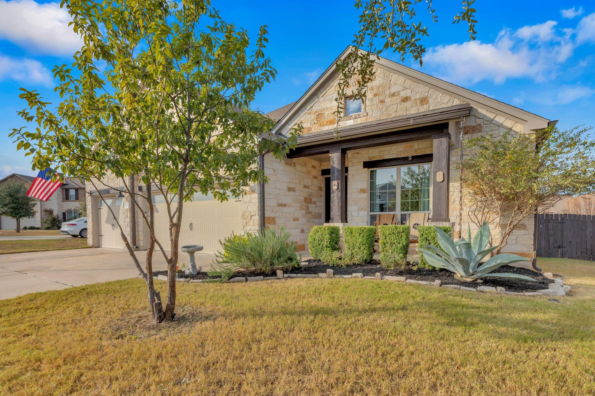 712 Carillion Dr, Pflugerville, TX 78660