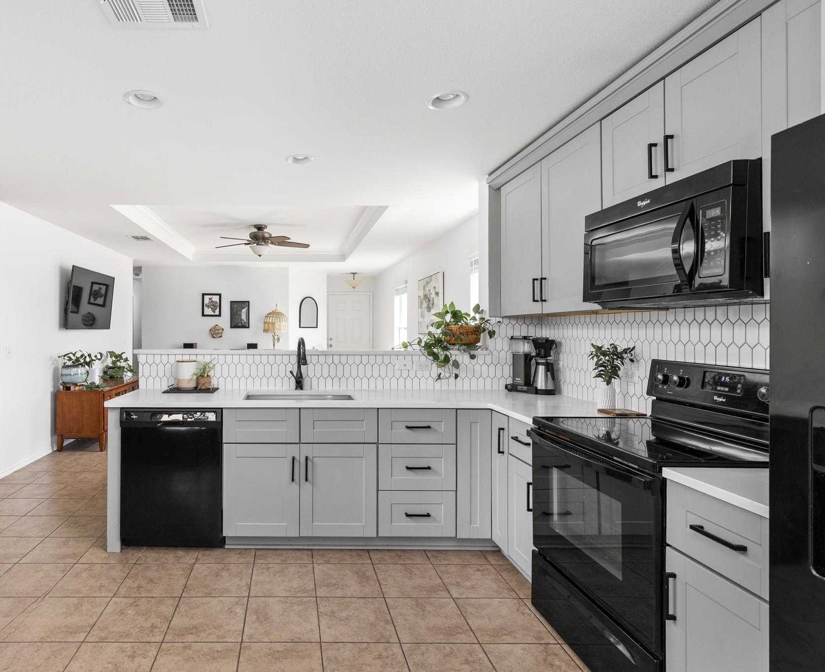 5700 Glowing Star Trl, Austin, TX 78724