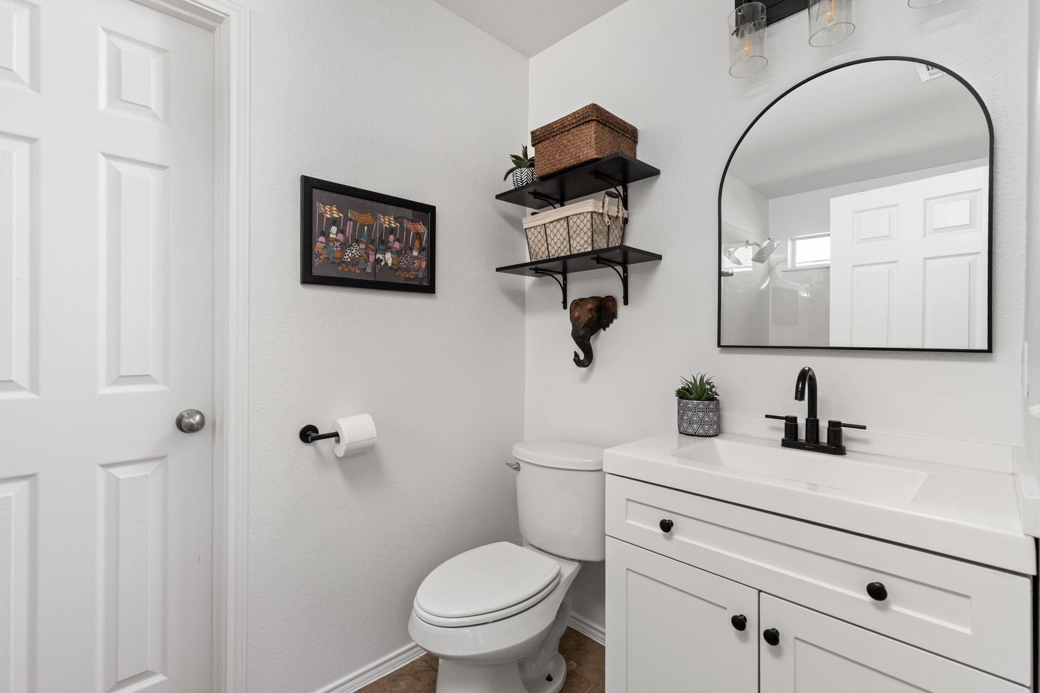 5700 Glowing Star Trl, Austin, TX 78724