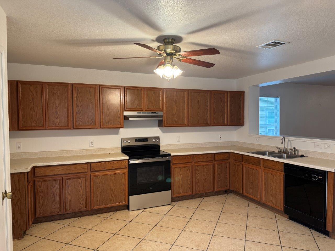 13718 Merseyside Dr, Pflugerville, TX 78660