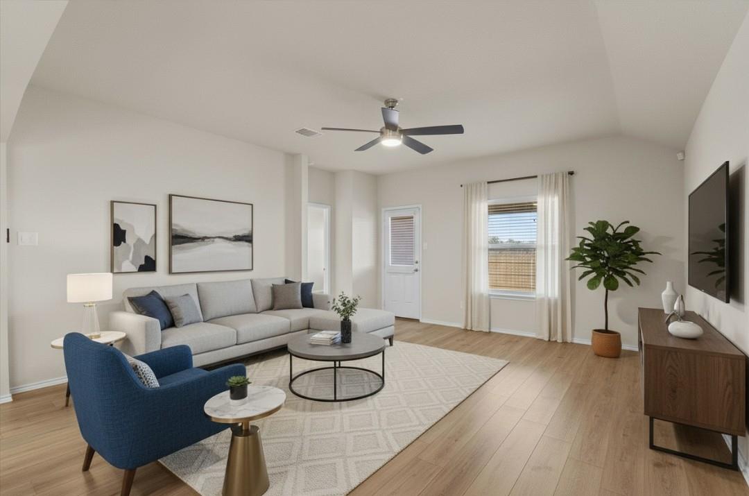 1644 T H Johnson Dr, Taylor, TX 76574