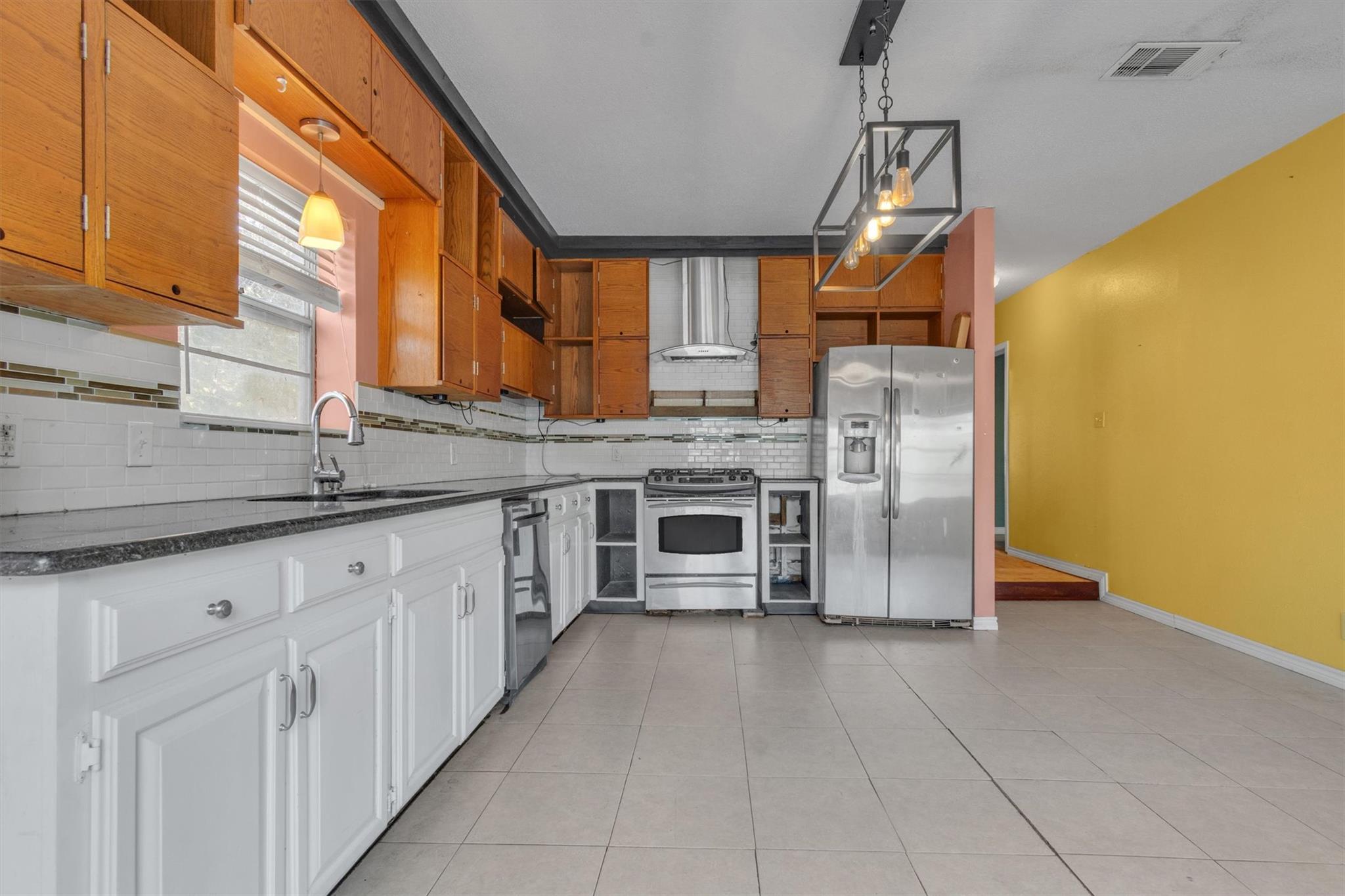 309 Bois D Arc St, Lockhart, TX 78644